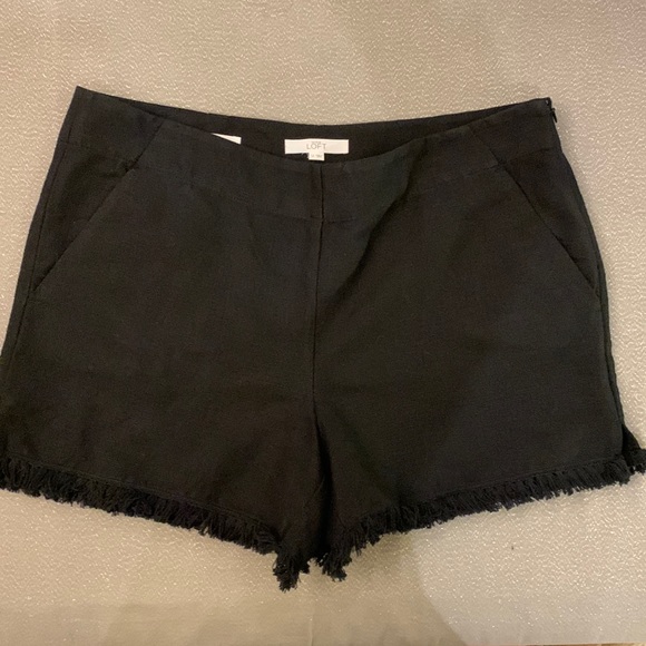 LOFT Pants - LOFT Fringe bottom shorts in Black Cotton & Linen blend, size 12